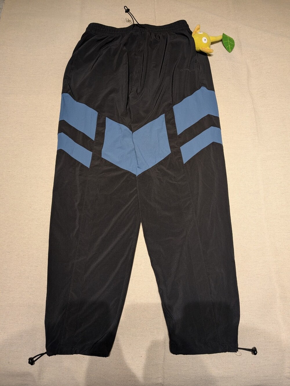Outdoor voices men's lightweight panelled track pants mens M